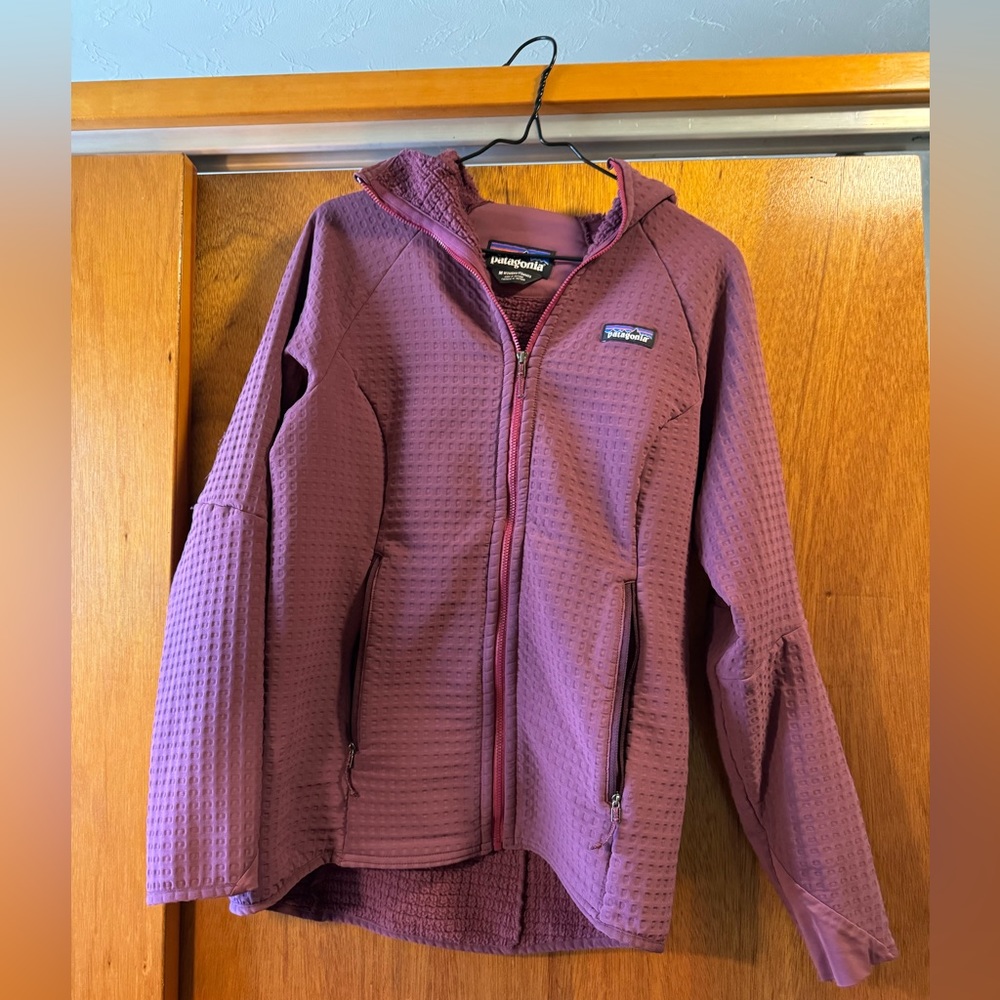Patagonia R1 pullover with hood